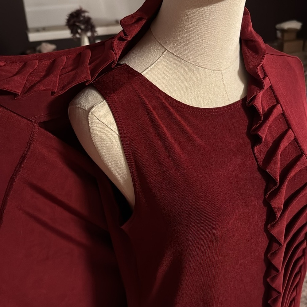 Chico's deep red Ruffled 2 pc Top - Picture 3 of 9